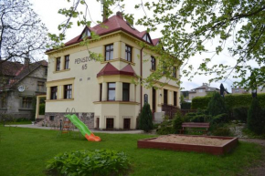 Гостиница Pension65  Полицe Над Метуйи